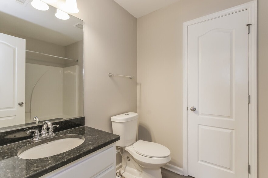 Building Photo - 1990 Lily Valley Dr