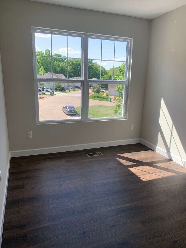 Bedroom 2 - 894 Caleb Xing