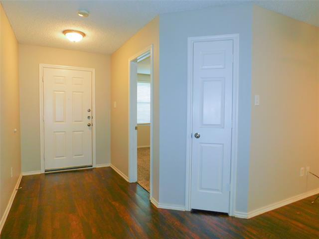 Building Photo - 5901 Thoroughbred Trail