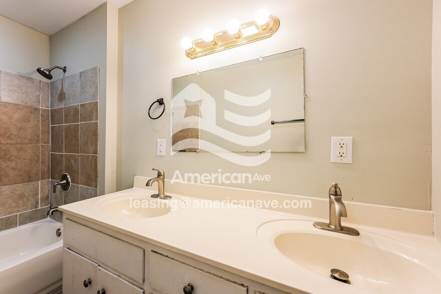 Building Photo - 7847 Saltsburg Rd