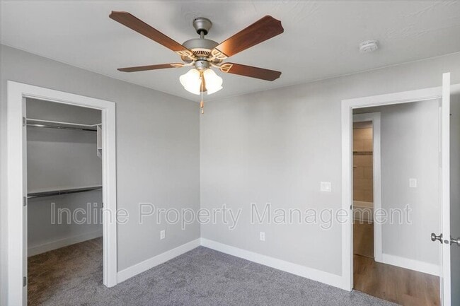 Building Photo - 2261 S Tonaquint Dr