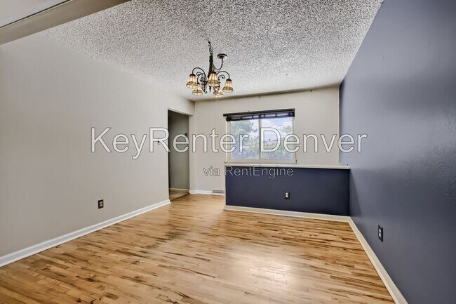Building Photo - 6313 Pierson St