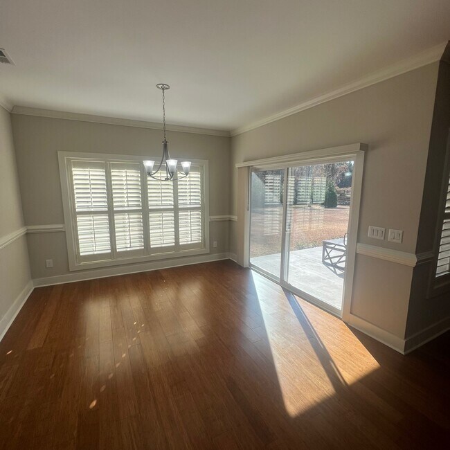 Building Photo - 1622 Prop Dr