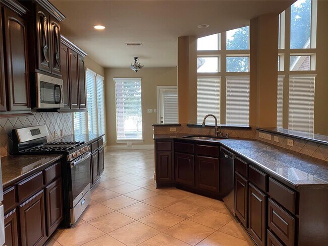 Building Photo - 25503 Lockspur Dr