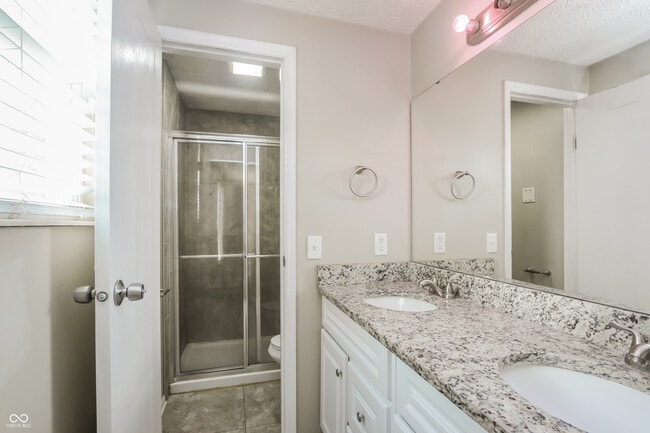 Building Photo - 5678 Colonist Cir