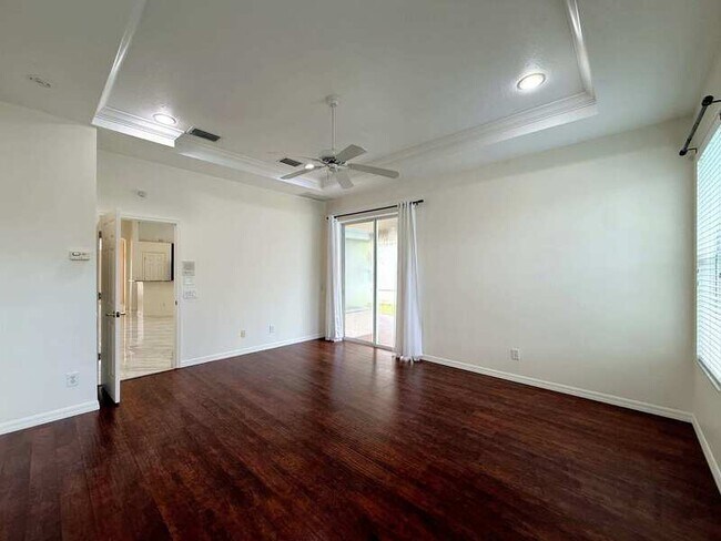 Building Photo - 9512 Greenpointe Dr