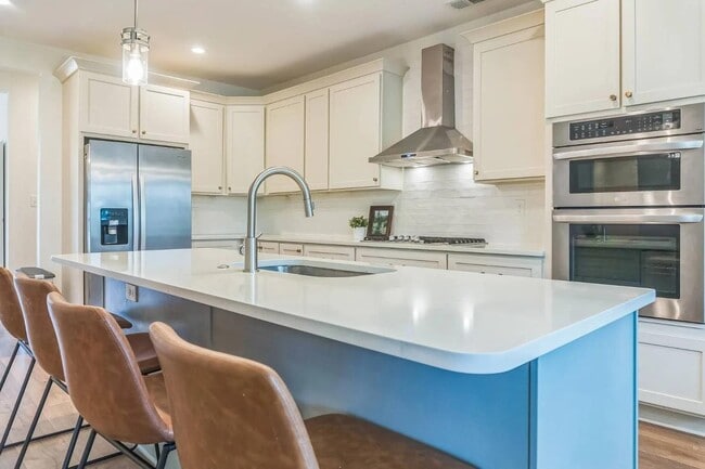 Building Photo - 6105 Scottscraig Cove
