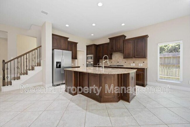 Building Photo - 115 Pine Crest Cir