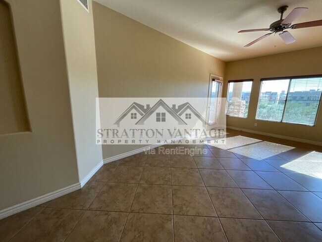 Building Photo - 5350 E Deer Valley Dr