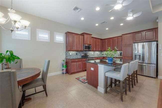 Building Photo - 1802 Pacific Dunes Dr