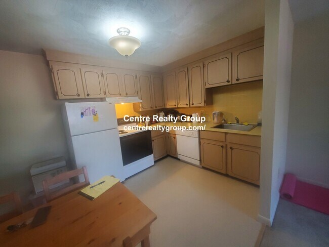 Building Photo - 155 Lexington St