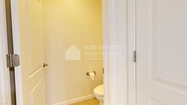 Building Photo - 3 br, 3 bath Townhome - 602 Cedarville Ln -