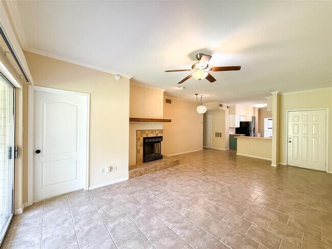 Building Photo - 2450 Wickersham Ln