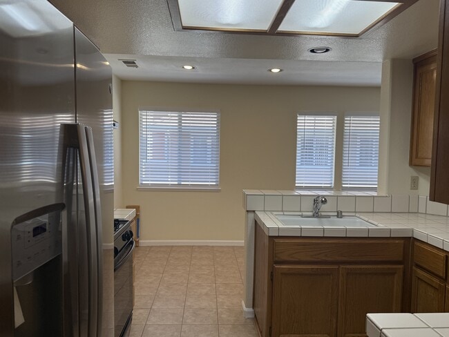 Building Photo - 538 Mill River Ln