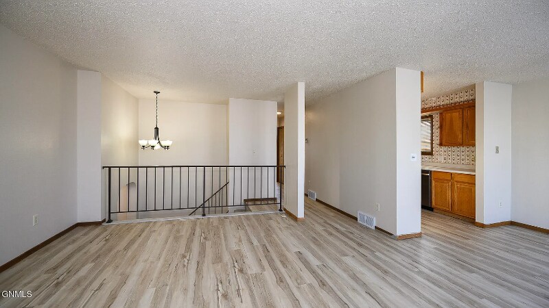 Building Photo - 1731 5th Ave NE