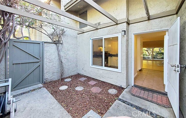Primary Photo - 4900 4900 E Chapman Ave