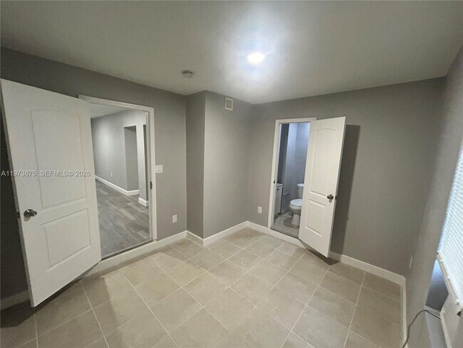 Building Photo - 1036 NW 47th Terrace