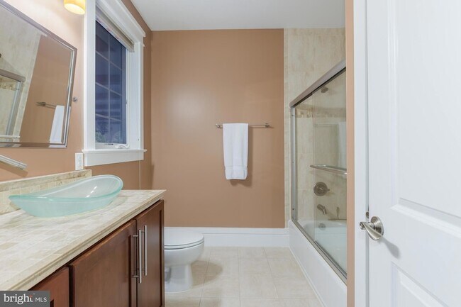 Building Photo - 9715 Singleton Dr
