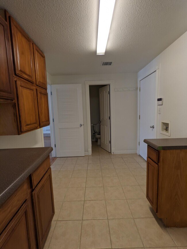 Building Photo - 12509 Sun Haven Dr