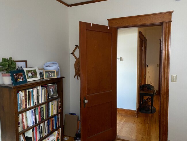 Building Photo - 21 Fessenden St