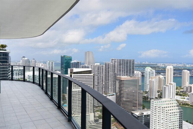 Building Photo - 1000 Brickell Plaza