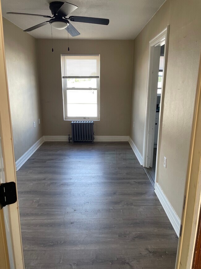 Building Photo - 57 W 2nd St