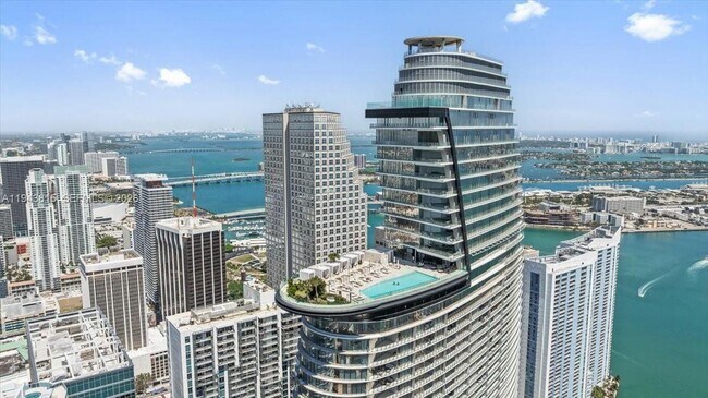Building Photo - 300 Biscayne Blvd Way