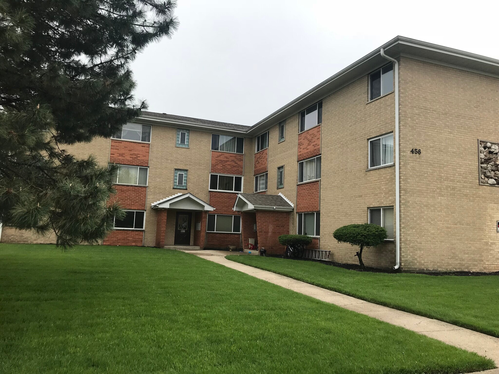 Building Photo - 456 George St