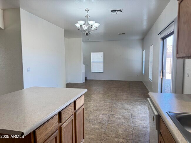 Building Photo - 33433 N Madison Way Dr