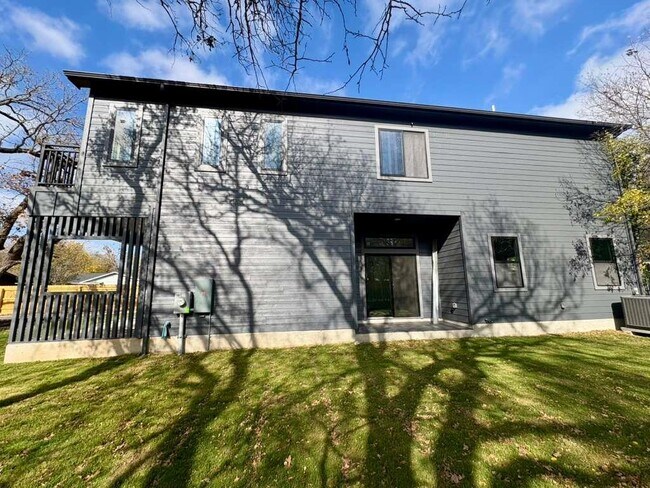 Building Photo - 10209 Gail Rd