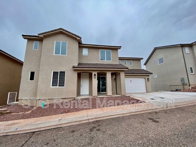 Building Photo - 438 N Stone Mountain Dr