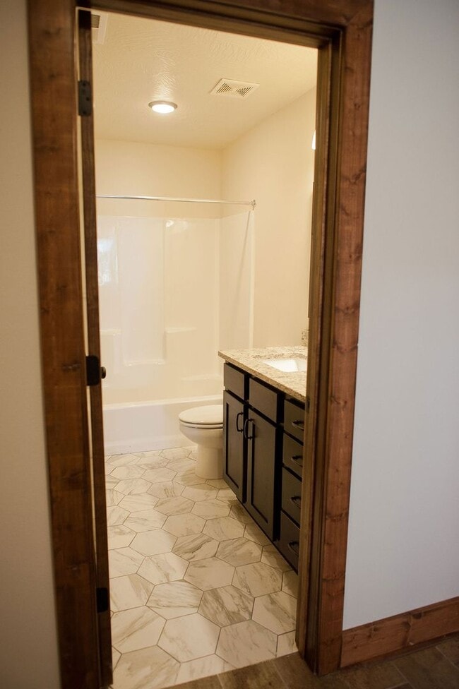 Building Photo - Union Biscuit West - 106