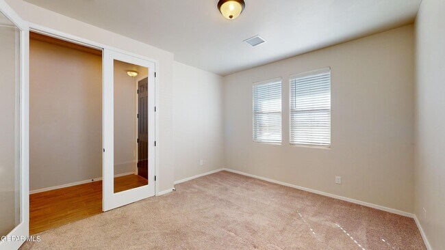 Building Photo - 13725 Olney Ave