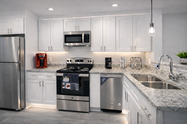 Building Photo - 6476 Voyles Dr