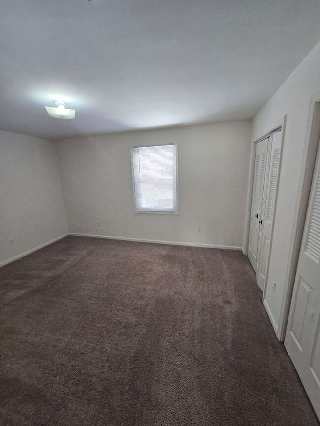 Building Photo - Prince George Commons Townhomes