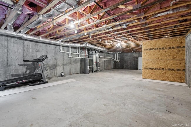 Building Photo - 37 Weatherby Ln