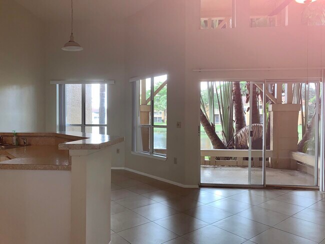 Building Photo - 4799 Via Palm Lakes