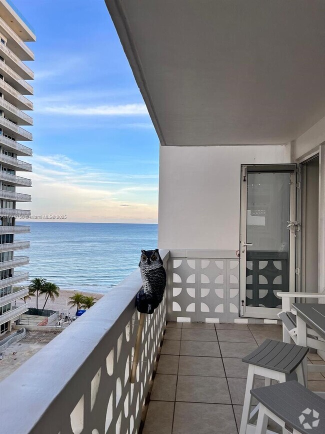 Building Photo - 4010 Galt Ocean Dr