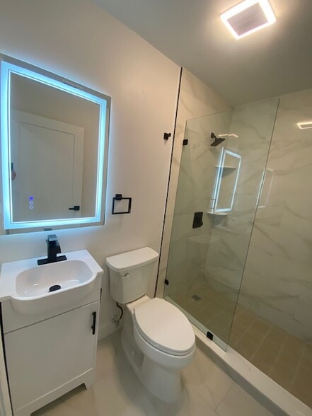 Building Photo - 55 Dustin St