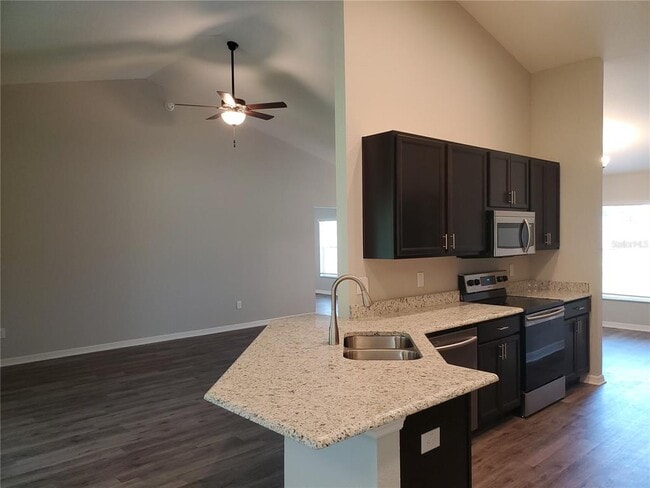 Building Photo - 5076 SW 104th Loop