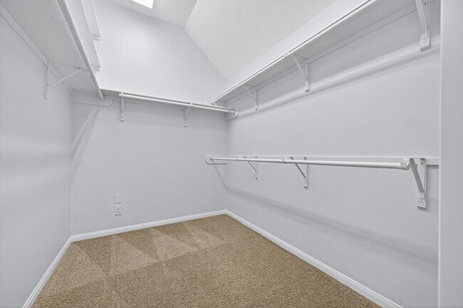 Building Photo - 13430 Barons Lake Ln