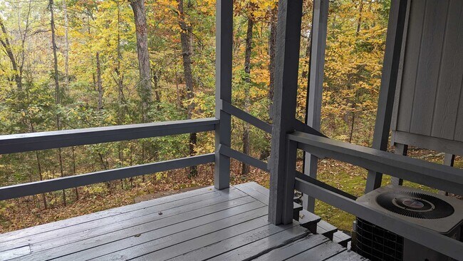 Building Photo - 16 Akokisa Dr