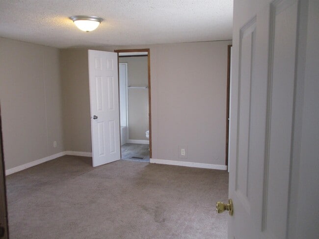 Building Photo - 315 Belew St