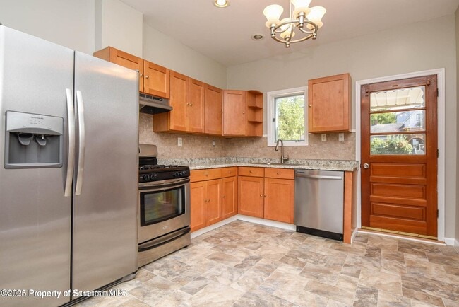 Building Photo - 1225 1/2 S Irving Ave