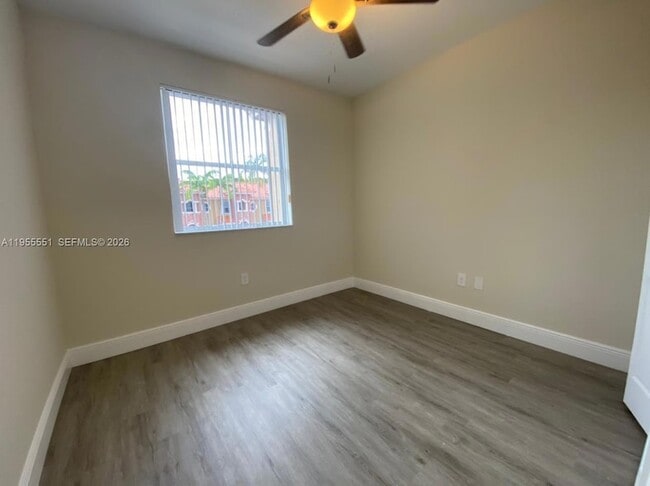 Building Photo - 611 SW 107th Ave