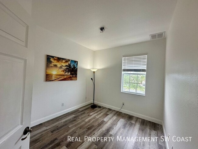 Building Photo - 4256 Liron Ave