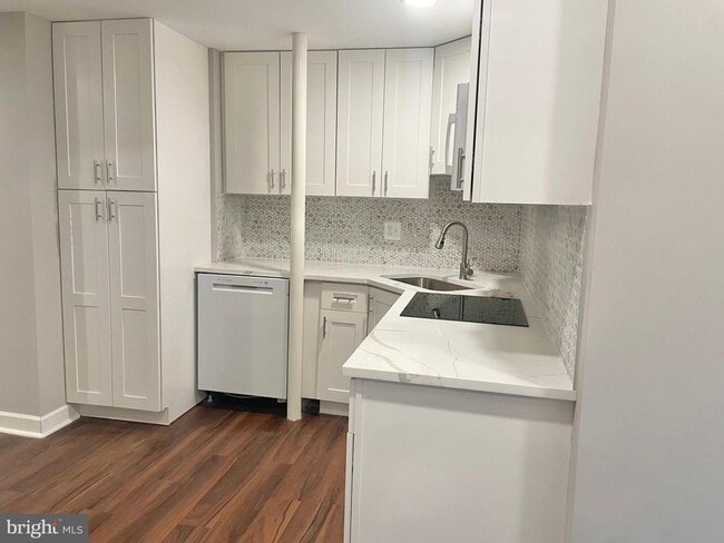 Building Photo - 44400 Stone Roses Cir