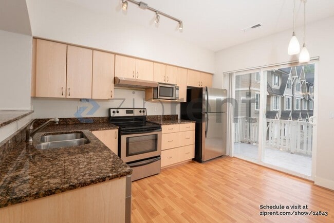 Building Photo - 18211 NE 95th Way