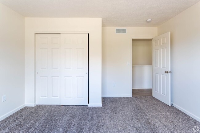 Building Photo - 155 Redon Cir