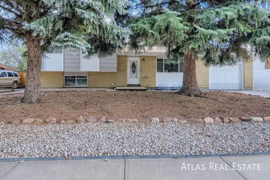 Building Photo - 7240 Roaring Spring Terrace